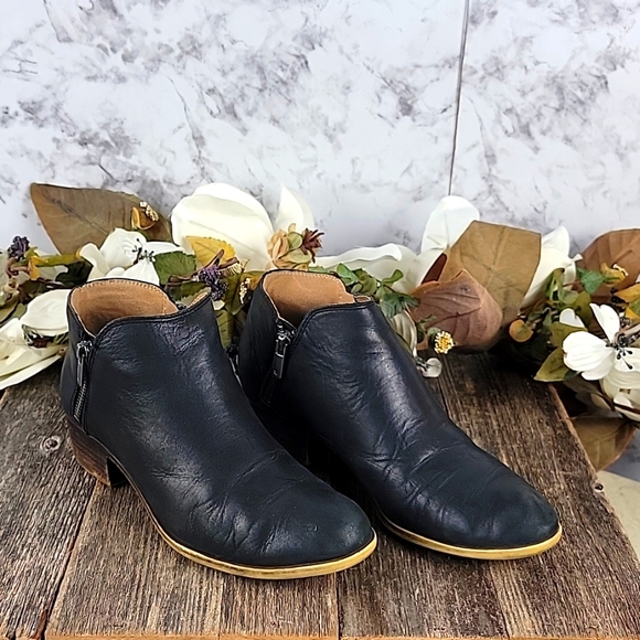 Lucky Brand Shoes - Lucky brand Burklee ankle boots Size 7.5M